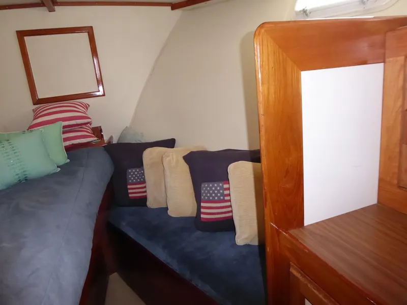 Forward stateroom 2