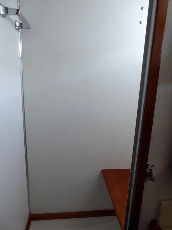 Full size shower