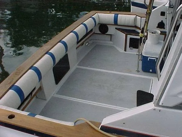 1982 Sea Ray sedan/flybridge