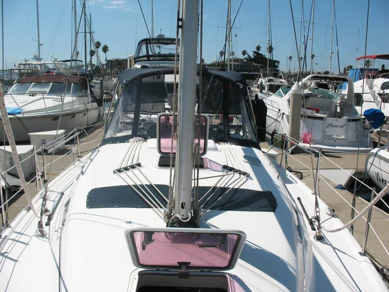 2006 Hunter 38