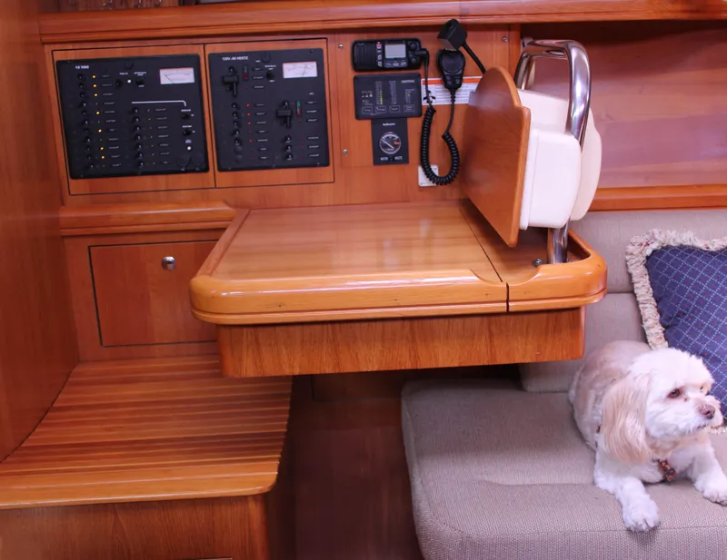 2006 Hunter 38