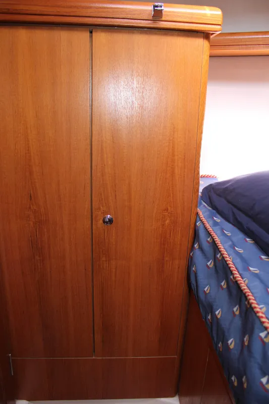 2006 Hunter 38