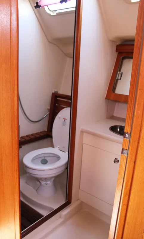 2006 Hunter 38