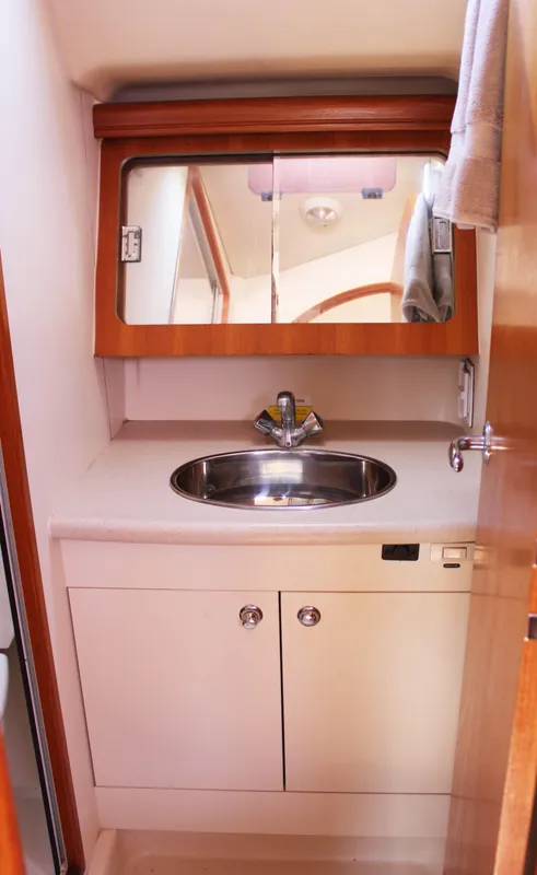 2006 Hunter 38