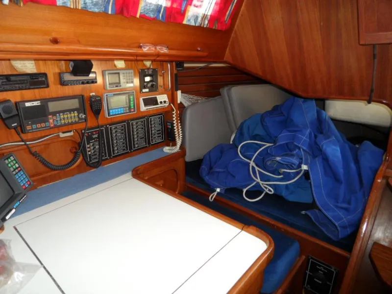 1982 Islander 40 Peterson