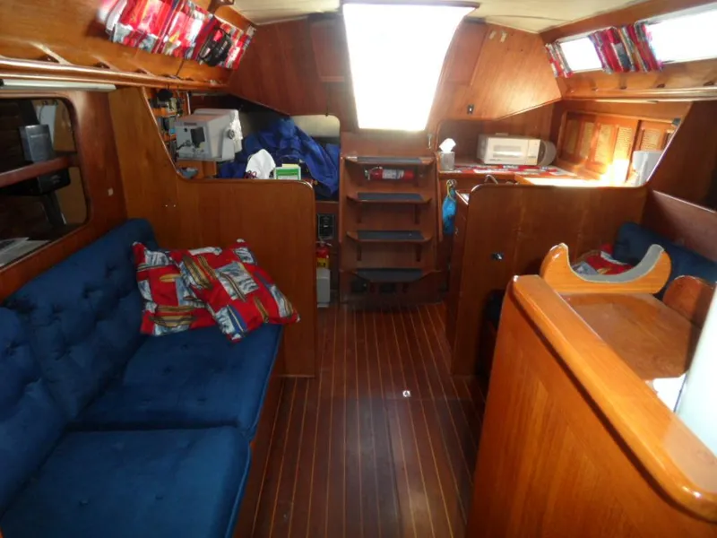 1982 Islander 40 Peterson