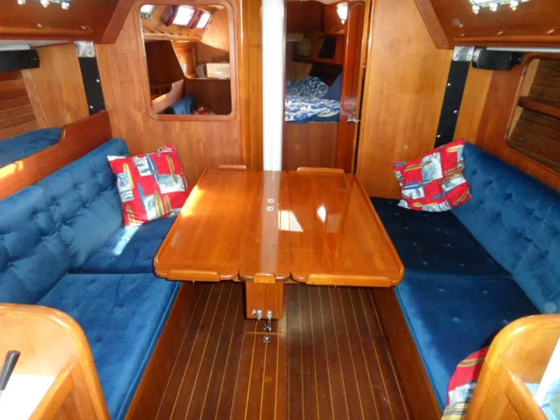 1982 Islander 40 Peterson