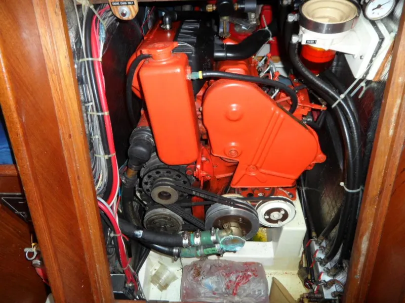 1982 Islander 40 Peterson
