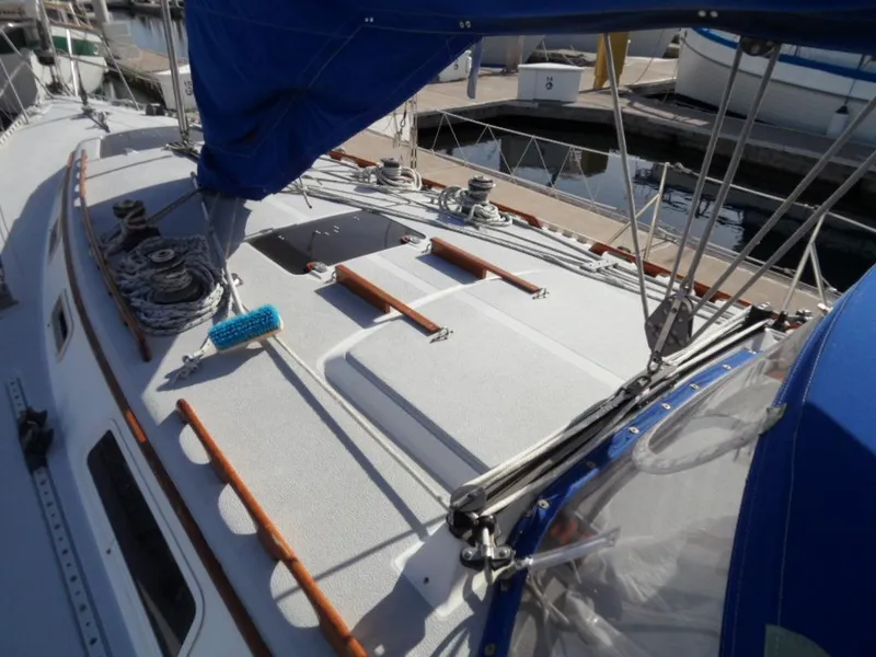 1982 Islander 40 Peterson