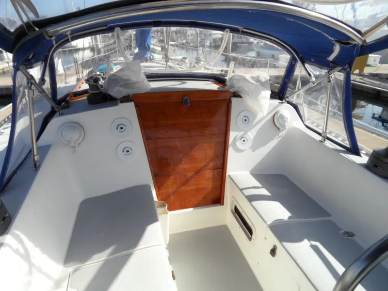 1982 Islander 40 Peterson