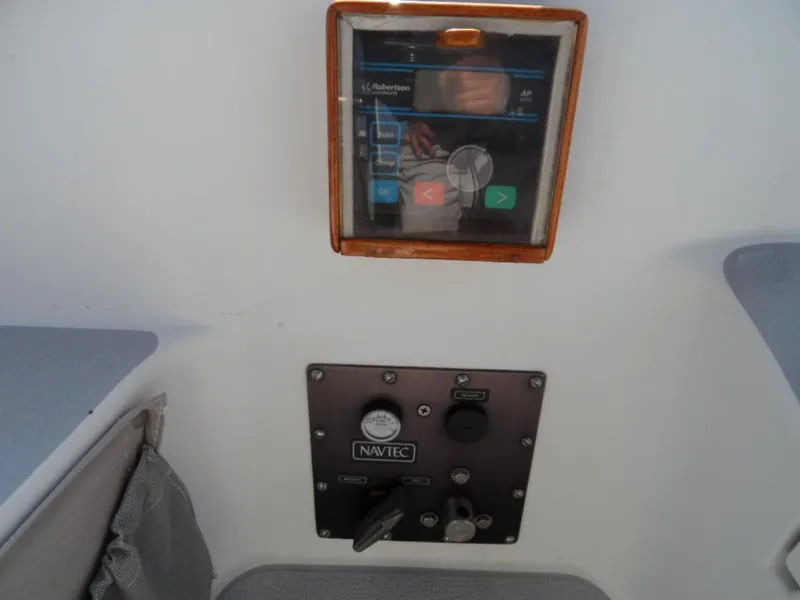 1982 Islander 40 Peterson