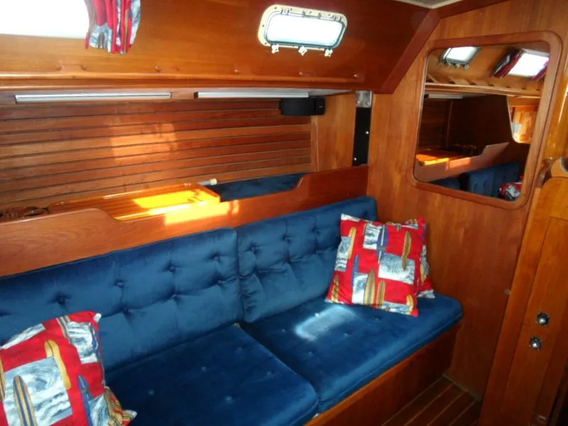 1982 Islander 40 Peterson