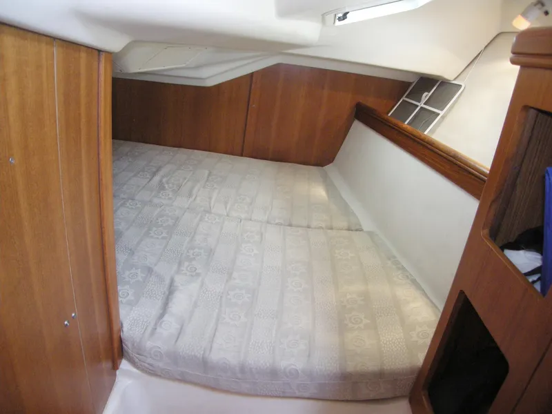 Aft berth