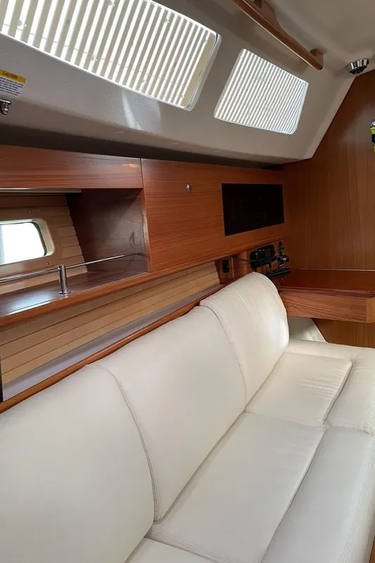 2021 Catalina 315