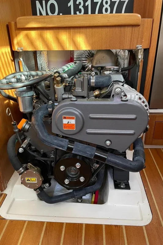 2021 Catalina 315
