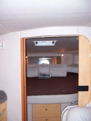 1998 Sea Ray 370 EC