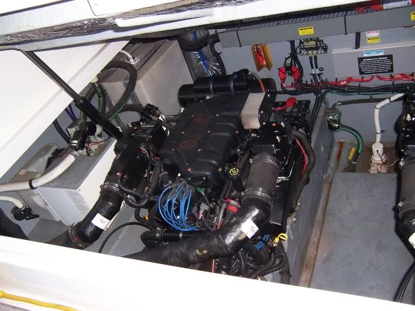 1998 Sea Ray 370 EC