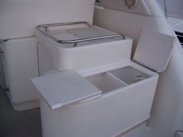 1998 Sea Ray 370 EC