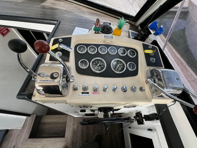 1967 Hatteras Sportfisher