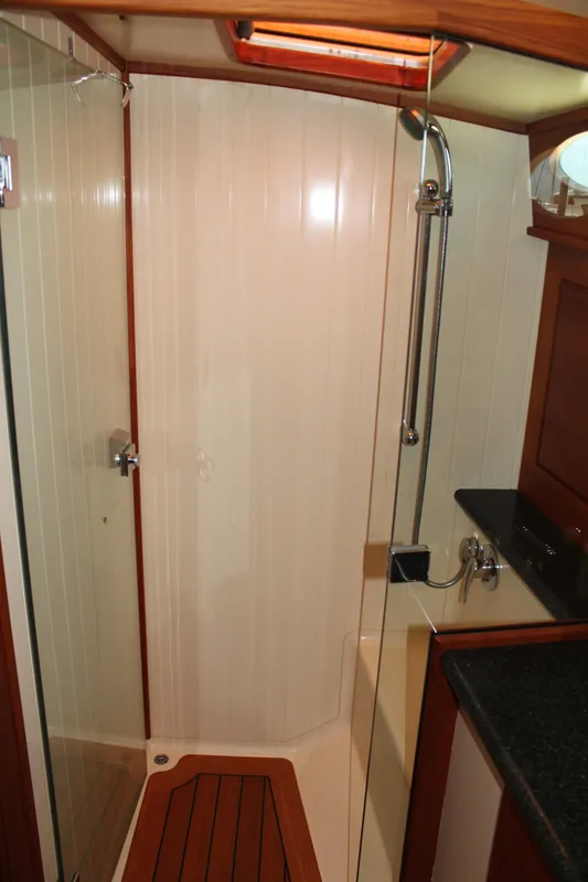 Stall shower