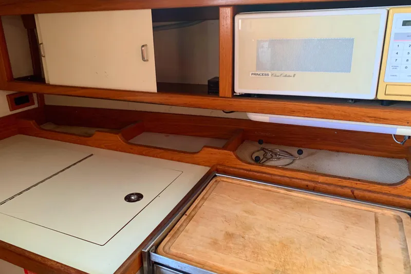 1993 Catalina 36