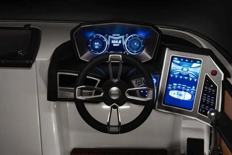 Helm manufacturer image