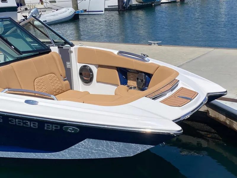 2021 MasterCraft X26