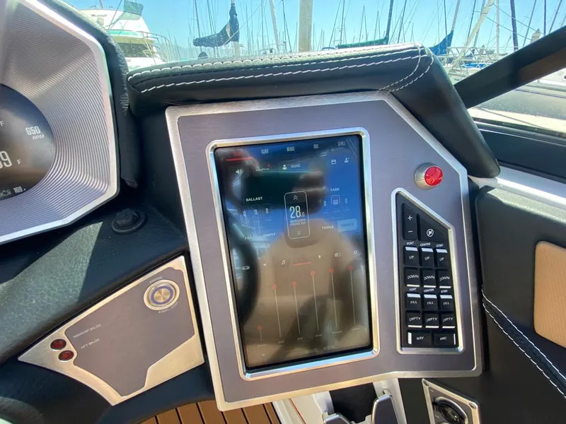 2021 MasterCraft X26
