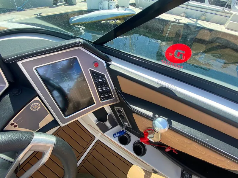 2021 MasterCraft X26