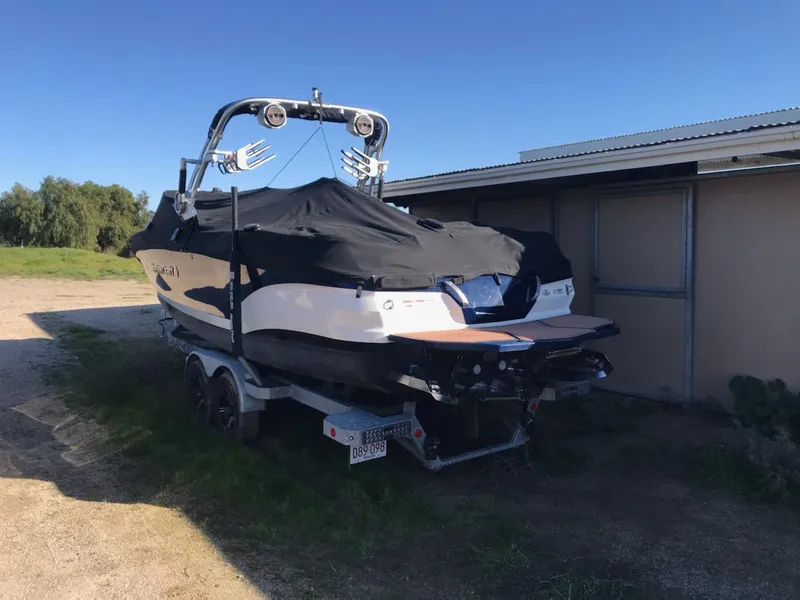 2021 MasterCraft X26