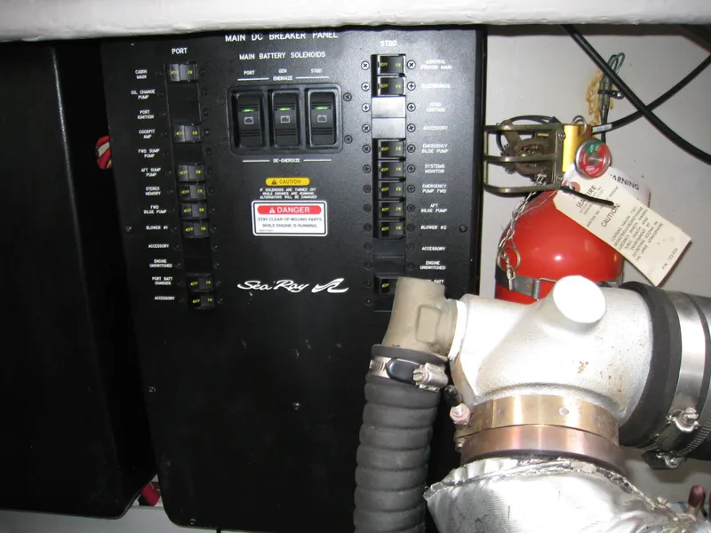 2005 SEA RAY "DIESELS" Sundancer 360