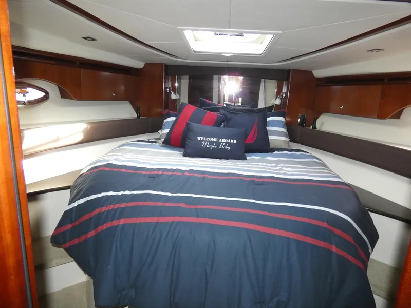 2011 Meridian 441 Sedan