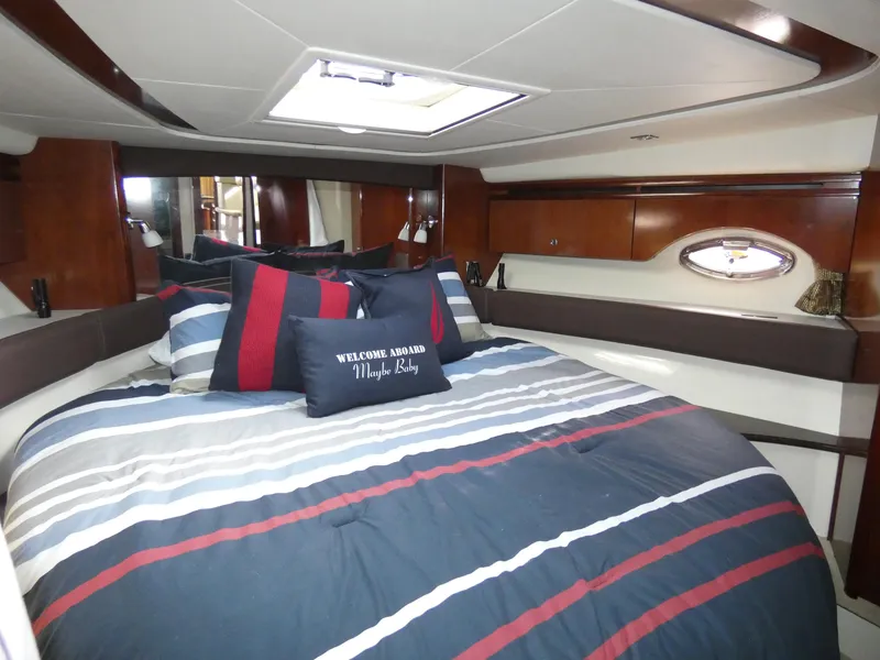 2011 Meridian 441 Sedan