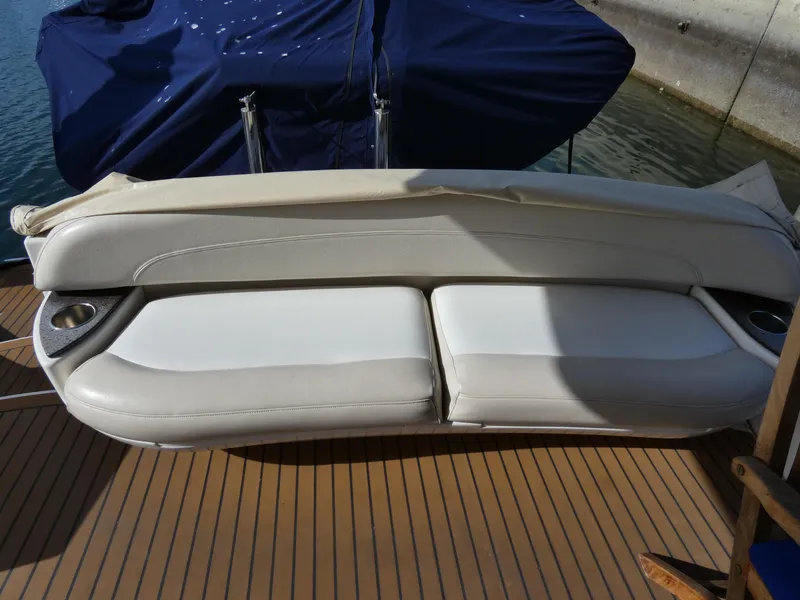 2011 Meridian 441 Sedan