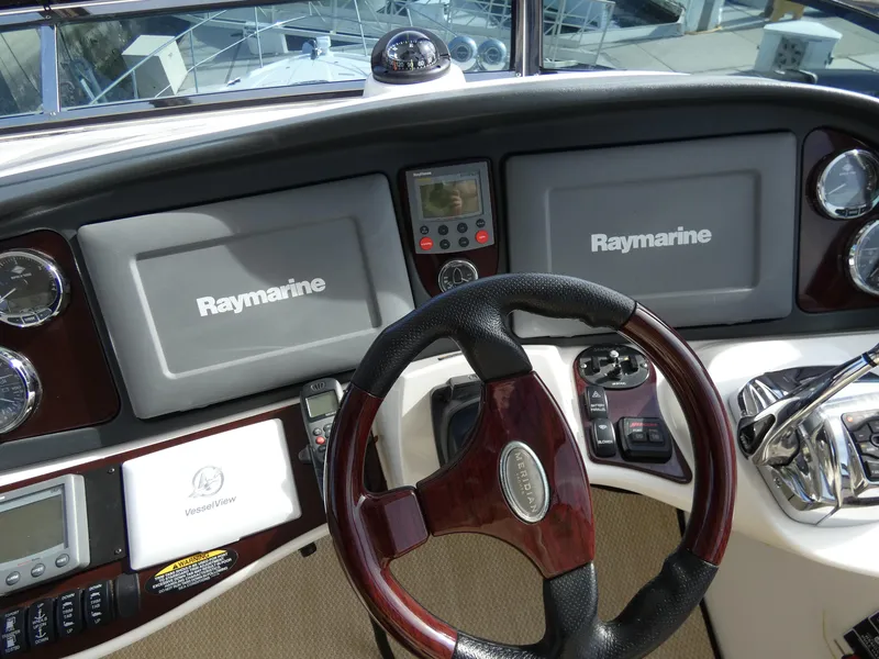 2011 Meridian 441 Sedan