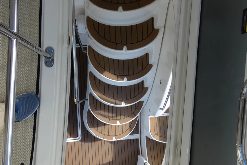 2011 Meridian 441 Sedan
