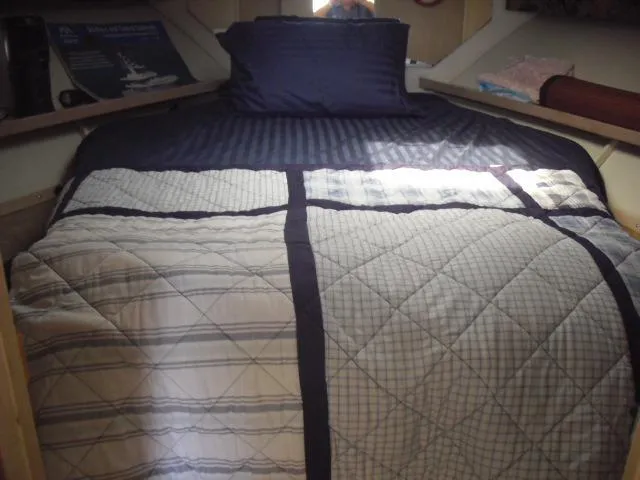 Center line master bed