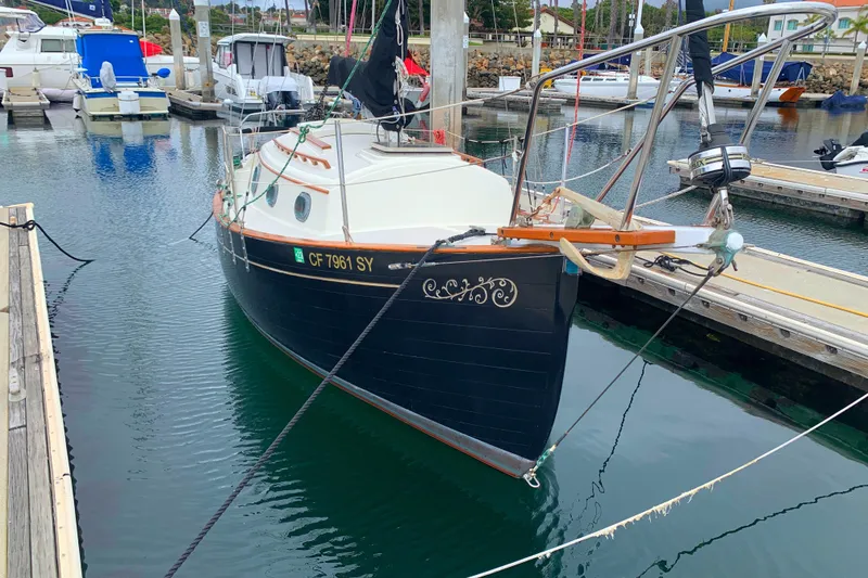 1984 Pacific Seacraft Flicka 20