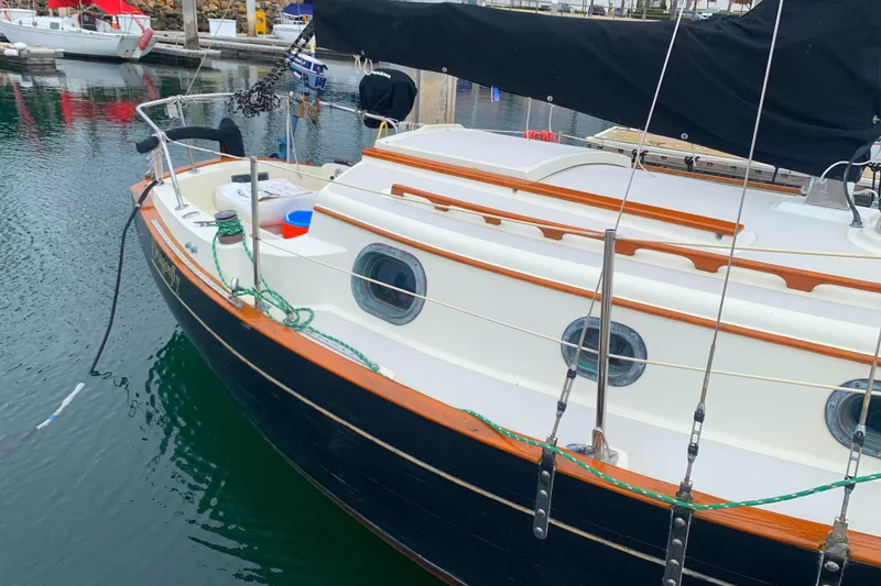 1984 Pacific Seacraft Flicka 20