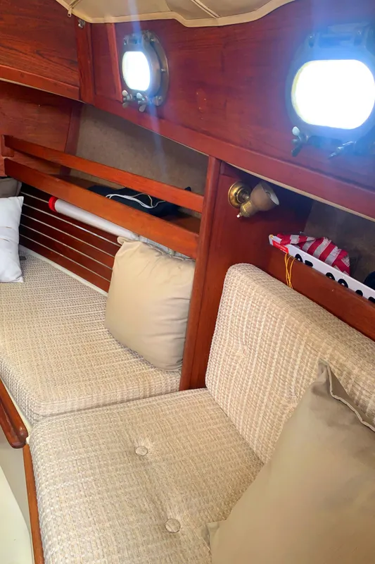 1984 Pacific Seacraft Flicka 20
