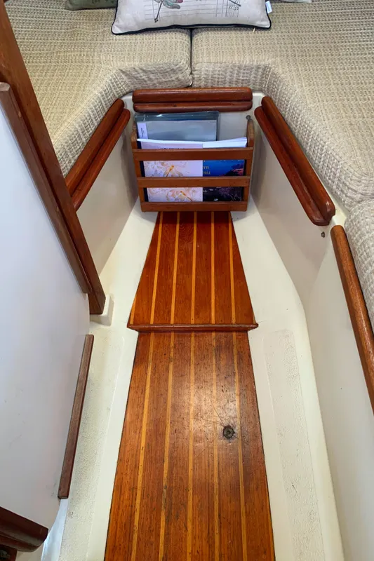 1984 Pacific Seacraft Flicka 20