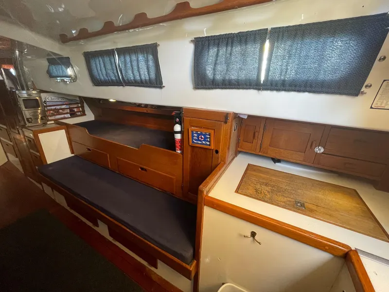 1972 Allied Seabreeze Yawl