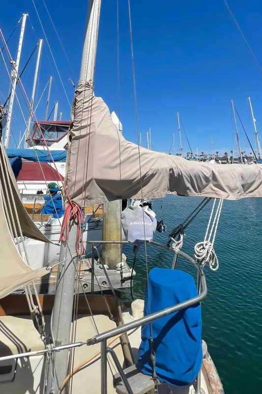 1972 Allied Seabreeze Yawl