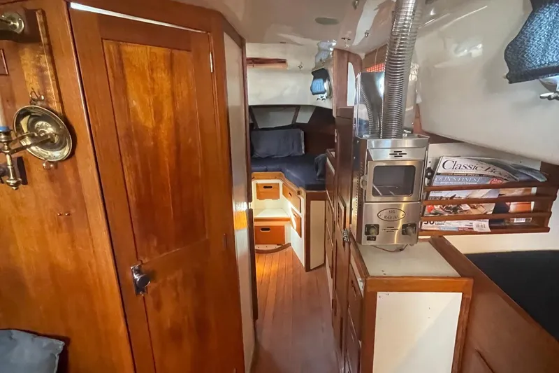 1972 Allied Seabreeze Yawl