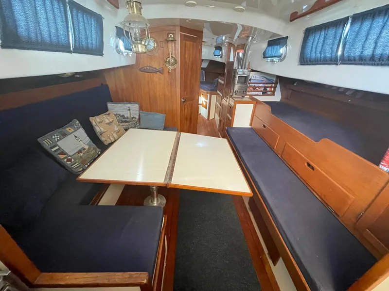 1972 Allied Seabreeze Yawl