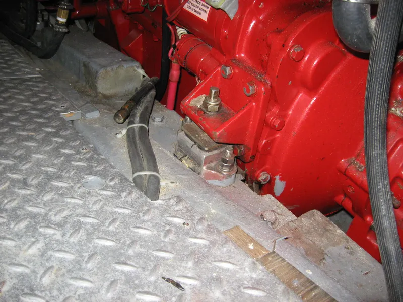 Clean Engine Mounts