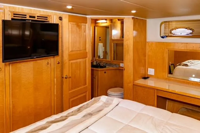 Owner's Stateroom Looking Forward