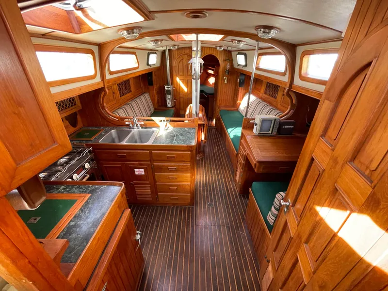 1983 Perry 41