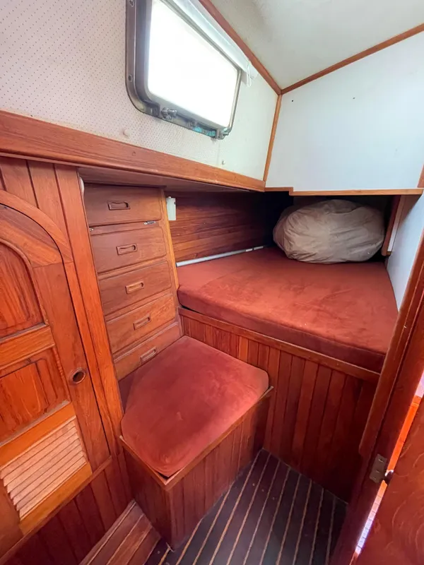 1983 Perry 41