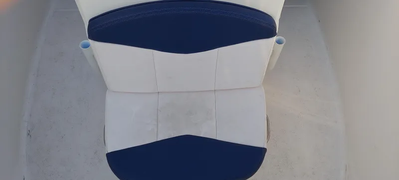 2019 Robalo R180 Center Console